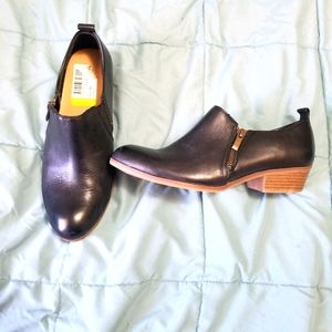 Sonoma 7.5 man made leather ankle booties